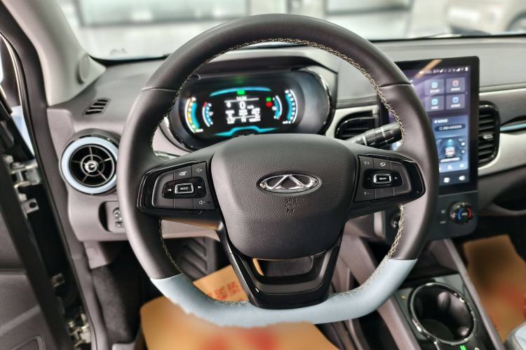 Used Chery New Energy Little Ant 2022 300 000 Yuan "Ant Fan" Edition "Extra Sweet" Version Lithium Iron Phosphate 29.2 kWh 30 kW 301 km Steering Wheel