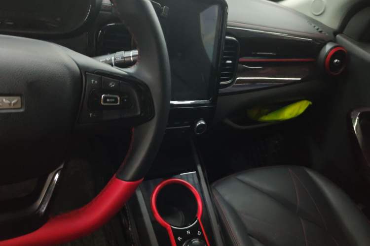 Used Chery New Energy Little Ant 2022 Revised Version Sweet Pink Edition Half-Sugar Version Lithium Iron Phosphate 30.7 kWh 30 kW 301 km Audio And AC Panel