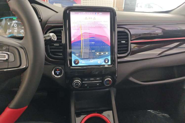 Used Chery New Energy Little Ant 2022 Revised Version Sweet Pink Edition Half-Sugar Version Lithium Iron Phosphate 30.7 kWh 30 kW 301 km Audio And AC Panel