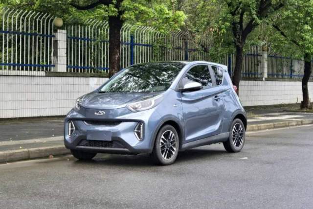 Used Chery New Energy Little Ant 2022 Revised Version Sweet Pink Edition Half-Sugar Version Lithium Iron Phosphate 30.7 kWh 30 kW 301 km