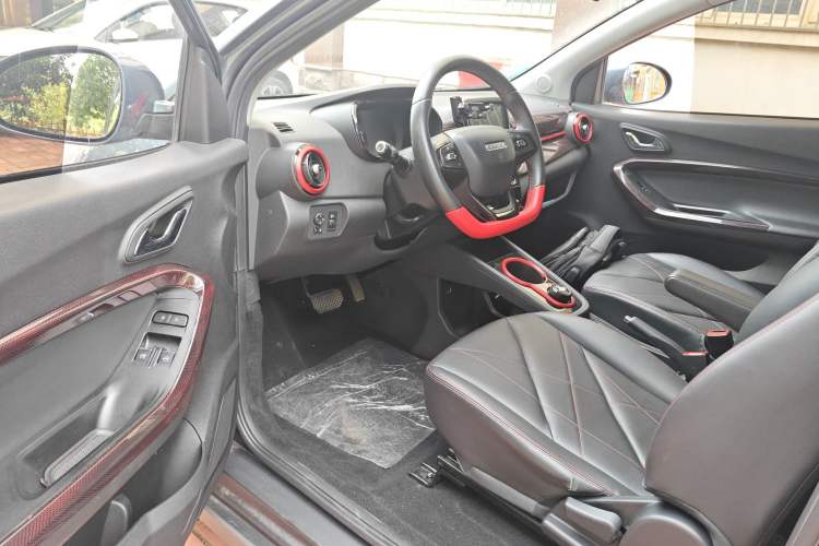 Used Chery New Energy Little Ant 2022 Sweet Pink Edition Low-Sugar Version 30kW 301km Range Driver Seat