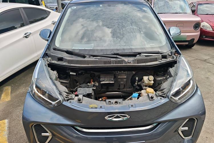 Used Chery New Energy Little Ant 2022 Restyled Version Sweet Pink Edition Low-Sugar Version Lithium Iron Phosphate Battery 30.7 kWh 30 kW 301 km Engine Bay
