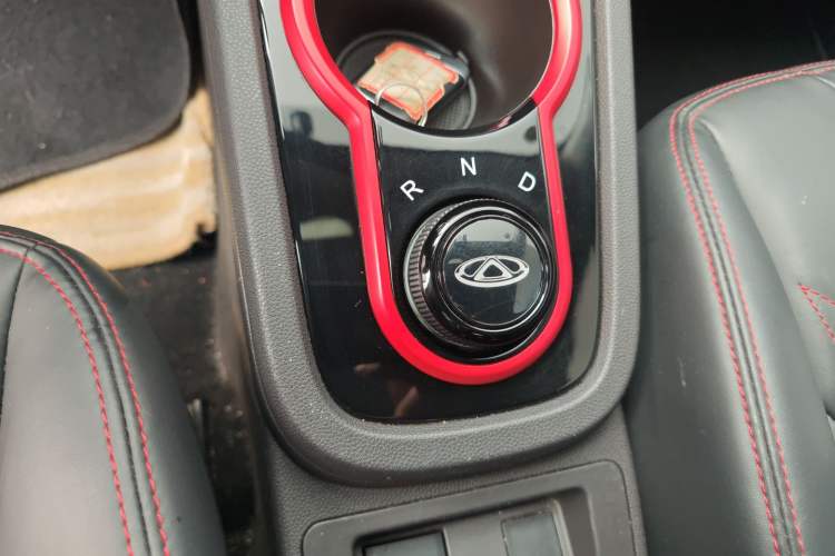 Used Chery New Energy Little Ant 2022 Restyled Version Sweet Pink Edition Low-Sugar Version Lithium Iron Phosphate Battery 30.7 kWh 30 kW 301 km Gear Lever