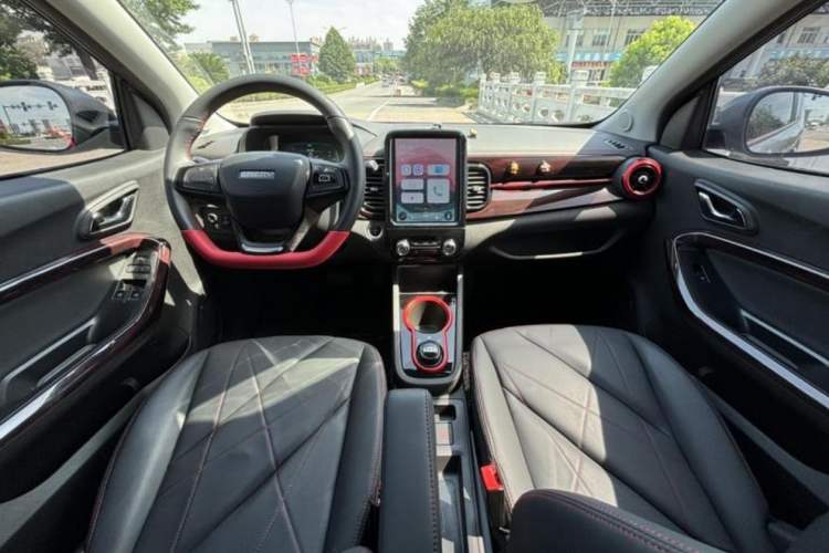 Used Chery New Energy Little Ant 2022 Restyled Version Sweet Pink Edition Half-Sugar Version 30.6 kWh 30 kW 301 km Interior 1