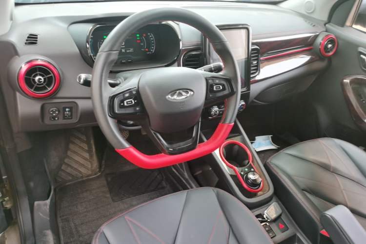Used Chery New Energy Little Ant 2022 Restyled Version Sweet Pink Edition Half-Sugar Version 28.8 kWh 30 kW 301 km Interior 2