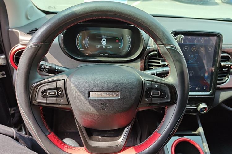 Used Chery New Energy Little Ant 2022 Revised Version Sweet Pink Edition Half-Sugar Version Lithium Iron Phosphate 30.7 kWh 30 kW 301 km Interior 2