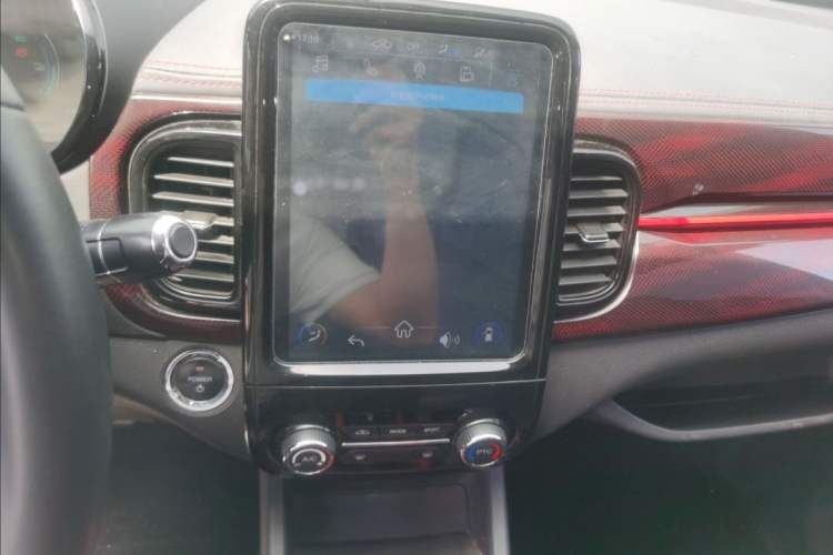 Used Chery New Energy Little Ant 2022 Sweet Pink Edition Half-Sugar Version Lithium Iron Phosphate 29.2 kWh 30 kW 301 km Interior 3