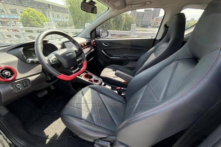 Used Chery New Energy Little Ant 2022 Restyled Version Sweet Pink Edition Half-Sugar Version 30.6 kWh 30 kW 301 km Interior 3
