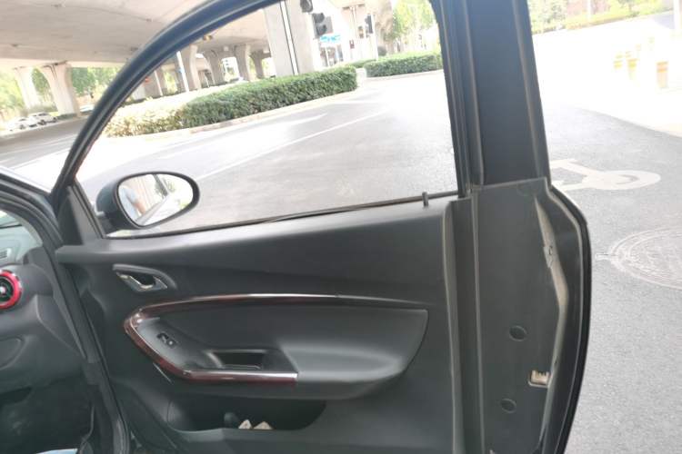 Used Chery New Energy Little Ant 2022 Restyled Version Sweet Pink Edition Half-Sugar Version 28.8 kWh 30 kW 301 km Interior 5