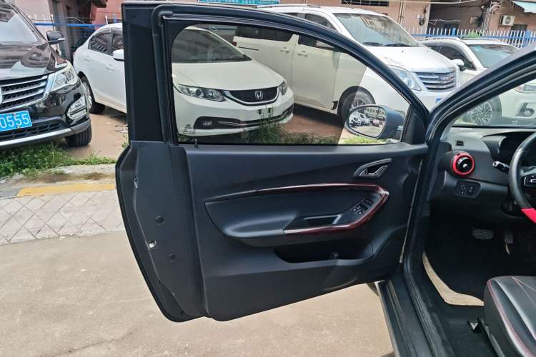 Used Chery New Energy Little Ant 2022 Restyled Version Sweet Pink Edition Low-Sugar Version Lithium Iron Phosphate Battery 30.7 kWh 30 kW 301 km Interior 7