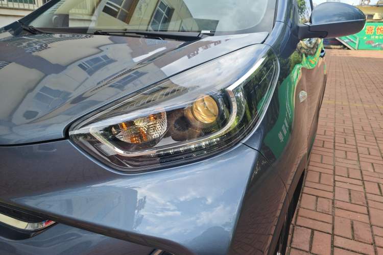 Used Chery New Energy Little Ant 2022 Sweet Pink Edition Low-Sugar Version 30kW 301km Range Left Front Headlight
