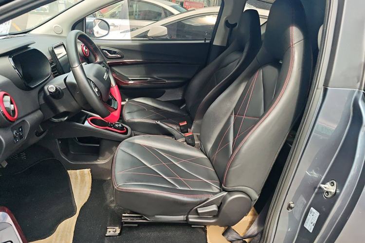 Used Chery New Energy Little Ant 2022 Restyled Version Sweet Pink Edition Low-Sugar Version Lithium Iron Phosphate Battery 30.7 kWh 30 kW 301 km Left Front Seat
