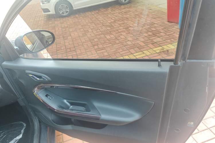 Used Chery New Energy Little Ant 2022 Sweet Pink Edition Low-Sugar Version 30kW 301km Range Right Front Door Interior