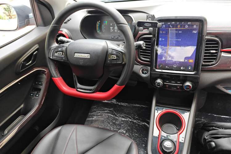 Used Chery New Energy Little Ant 2022 Sweet Pink Edition Low-Sugar Version 30kW 301km Range Steering Wheel