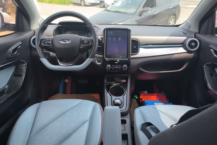 Used Chery New Energy Little Ant 2022 Revised Version Sweet Pink Edition Half-Sugar Version Lithium Iron Phosphate 30.7 kWh 30 kW 301 km Center Console