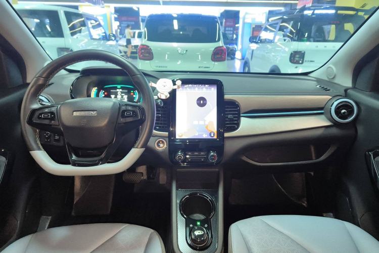 Used Chery New Energy Little Ant 2022 Sweet Pink Edition Half-Sugar Version Lithium Iron Phosphate 30 kW 301 km Center Console