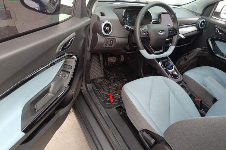 Used Chery New Energy Little Ant 2022 Revised Version Sweet Pink Edition Half-Sugar Version Lithium Iron Phosphate 30.7 kWh 30 kW 301 km Driver Seat