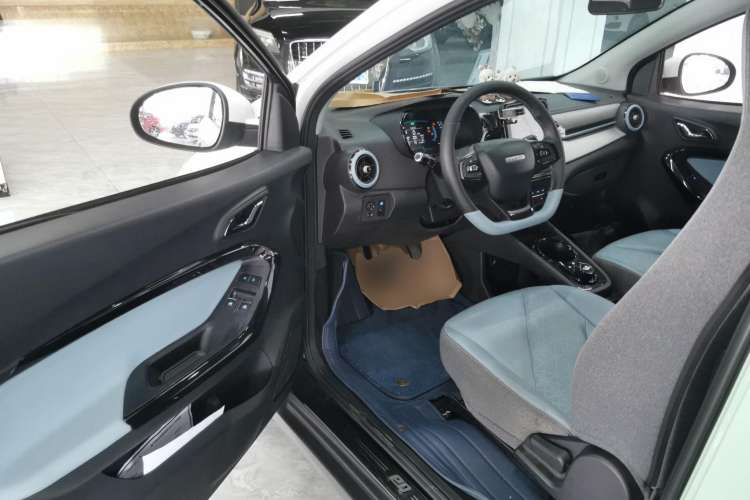 Used Chery New Energy Little Ant 2022 Revised Version Sweet Pink Edition Half-Sugar Version Lithium Iron Phosphate 30.7 kWh 30 kW 301 km Driver Seat