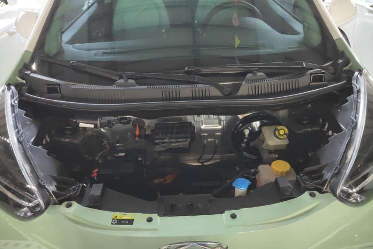 Used Chery New Energy Little Ant 2022 Restyled Version Sweet Pink Edition Low-Sugar Version Lithium Iron Phosphate Battery 30.7 kWh 30 kW 301 km Engine Bay