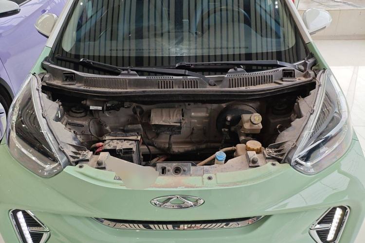 Used Chery New Energy Little Ant 2022 Sweet Pink Edition Half-Sugar Version 3-Cell Lithium 30kW 301km Engine Bay