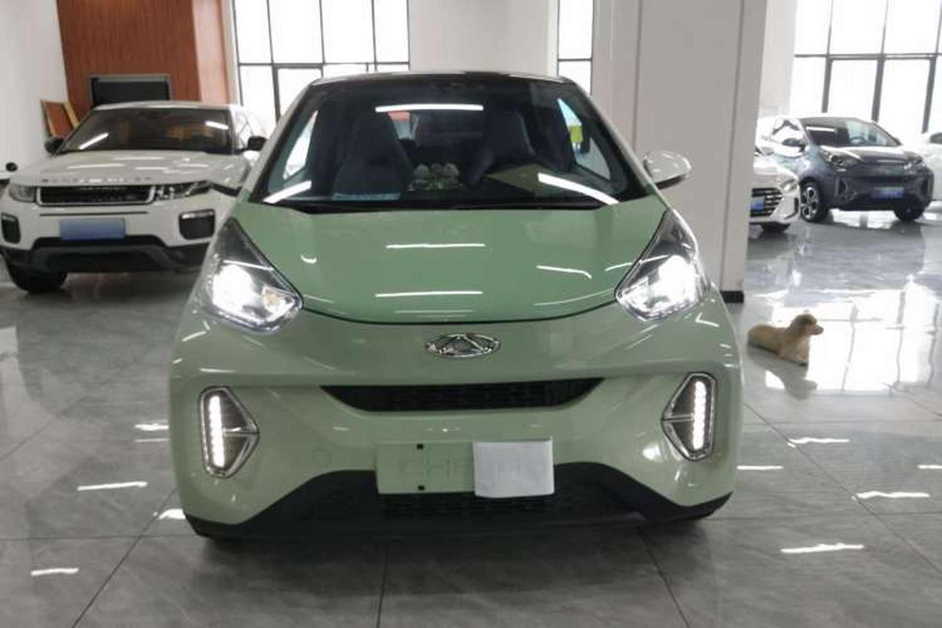 Used Chery New Energy Little Ant 2022 Revised Version Sweet Pink Edition Half-Sugar Version Lithium Iron Phosphate 30.7 kWh 30 kW 301 km Front