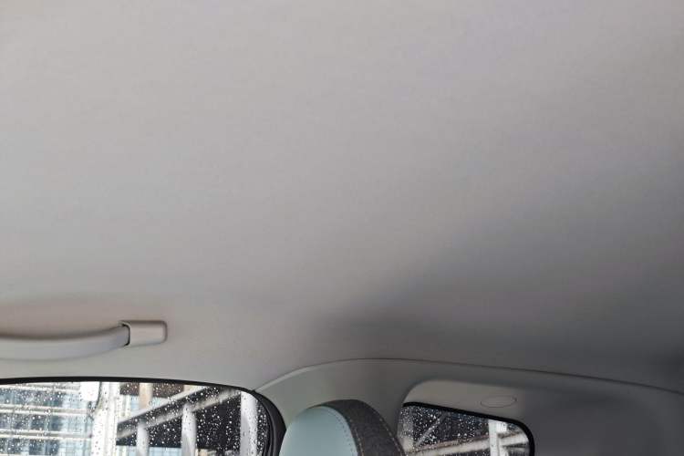 Used Chery New Energy Little Ant 2022 Revised Version Sweet Pink Edition Half-Sugar Version Lithium Iron Phosphate 30.7 kWh 30 kW 301 km Headliner