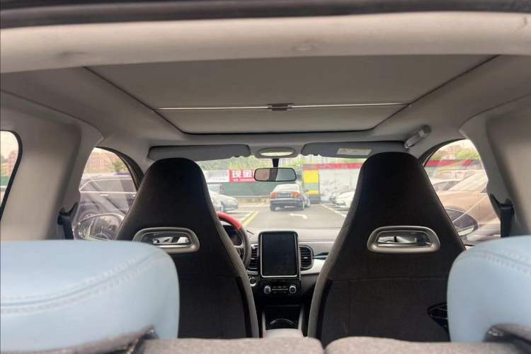 Used Chery New Energy Little Ant 2022 Updated Version Sweet Pink Edition Full Sugar Version Lithium Iron Phosphate 30.7 kWh 30 kW 301 km Interior 3