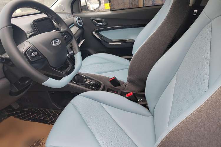 Used Chery New Energy Little Ant 2022 Sweet Pink Edition Half-Sugar Version Lithium Iron Phosphate 29.2 kWh 30 kW 301 km Interior 5