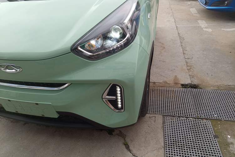 Used Chery New Energy Little Ant 2022 Revised Version Sweet Pink Edition Half-Sugar Version Lithium Iron Phosphate 30.7 kWh 30 kW 301 km Left Front Headlight