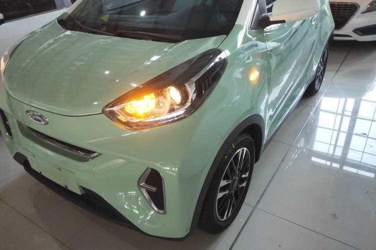 Used Chery New Energy Little Ant 2022 Restyled Version Sweet Pink Edition Low-Sugar Version Lithium Iron Phosphate Battery 30.7 kWh 30 kW 301 km Left Front Headlight