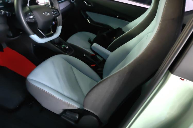 Used Chery New Energy Little Ant 2022 Restyled Version Sweet Pink Edition Low-Sugar Version Lithium Iron Phosphate Battery 30.7 kWh 30 kW 301 km Left Front Seat
