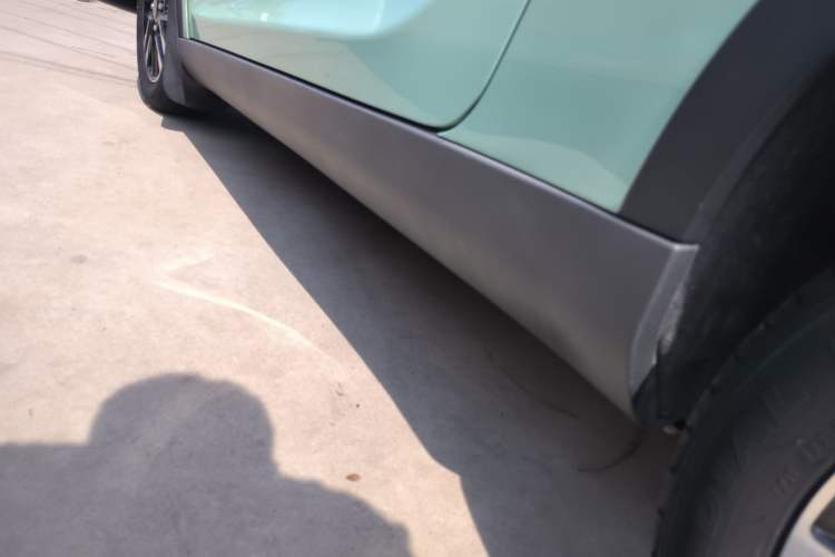 Used Chery New Energy Little Ant 2022 Revised Version Sweet Pink Edition Half-Sugar Version Lithium Iron Phosphate 30.7 kWh 30 kW 301 km Left Side Sill