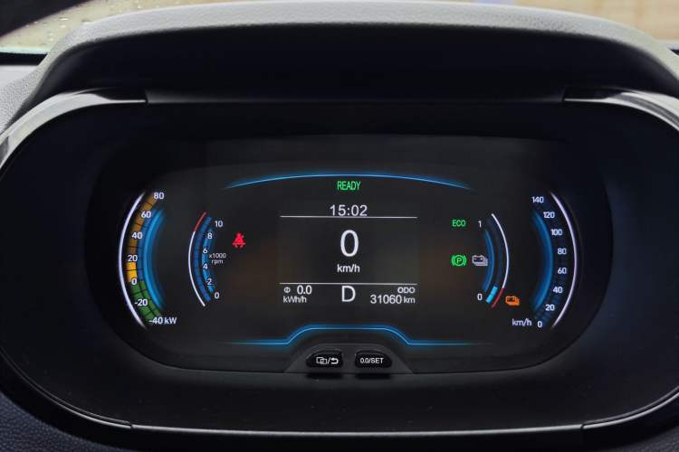 Used Chery New Energy Little Ant 2022 Revised Version Sweet Pink Edition Half-Sugar Version Lithium Iron Phosphate 30.7 kWh 30 kW 301 km Odometer Close Up