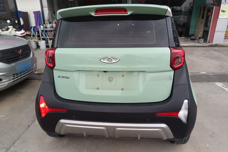 Used Chery New Energy Little Ant 2022 Revised Version Sweet Pink Edition Half-Sugar Version Lithium Iron Phosphate 30.7 kWh 30 kW 301 km Rear