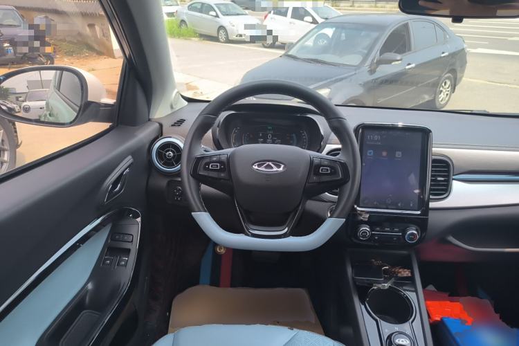 Used Chery New Energy Little Ant 2022 Revised Version Sweet Pink Edition Half-Sugar Version Lithium Iron Phosphate 30.7 kWh 30 kW 301 km Steering Wheel