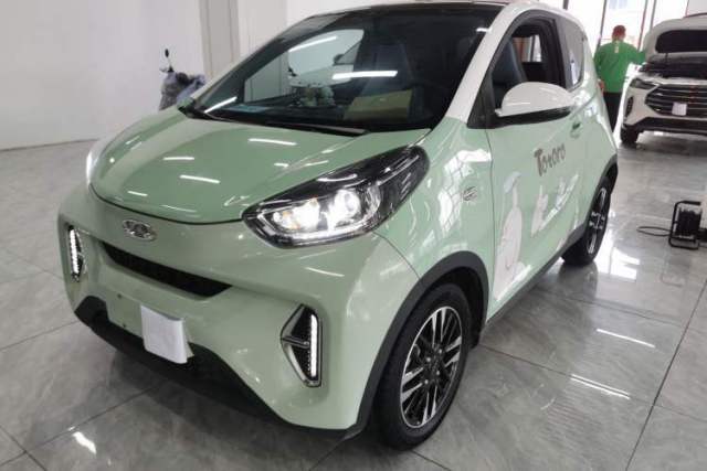 Used Chery New Energy Little Ant 2022 Revised Version Sweet Pink Edition Half-Sugar Version Lithium Iron Phosphate 30.7 kWh 30 kW 301 km