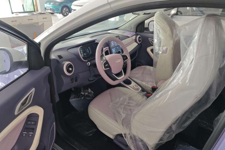 Used Chery New Energy Little Ant 2022 Me 301km Romance Phosphate Lithium-Iron Interior 2