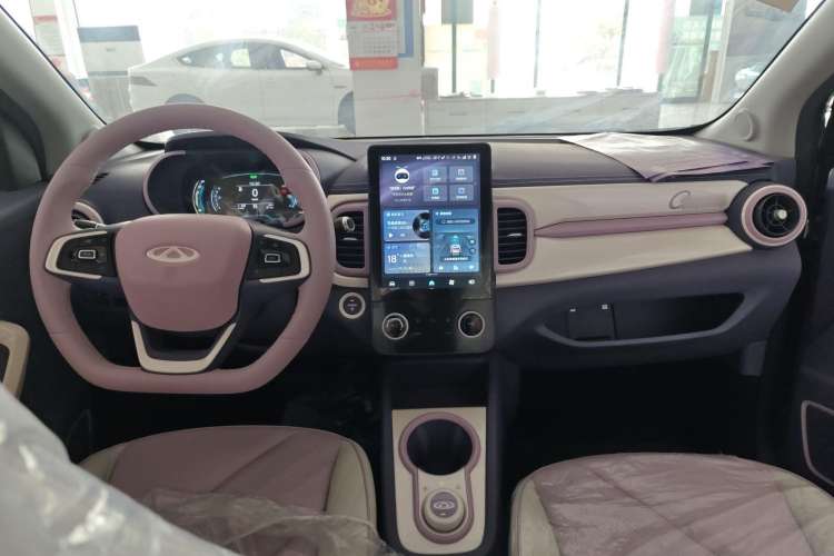 Used Chery New Energy Little Ant 2022 Me 301km Romance Phosphate Lithium-Iron Interior 3