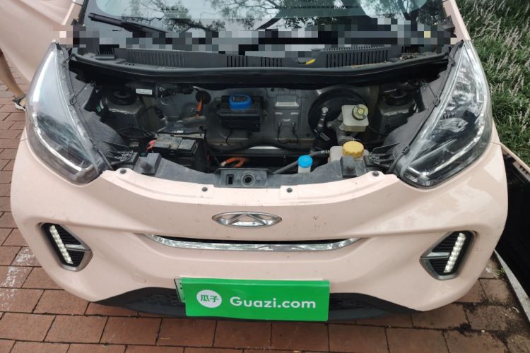 Used Chery New Energy Little Ant 2022 Sweet Pink Edition Half-Sugar Version 3-Cell Lithium 30kW 301km Engine Bay