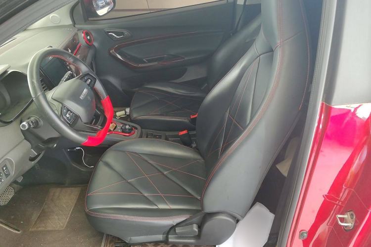 Used Chery New Energy Little Ant 2022 Sweet Pink Edition Half-Sugar Version 3-Cell Lithium 30kW 301km Interior 3