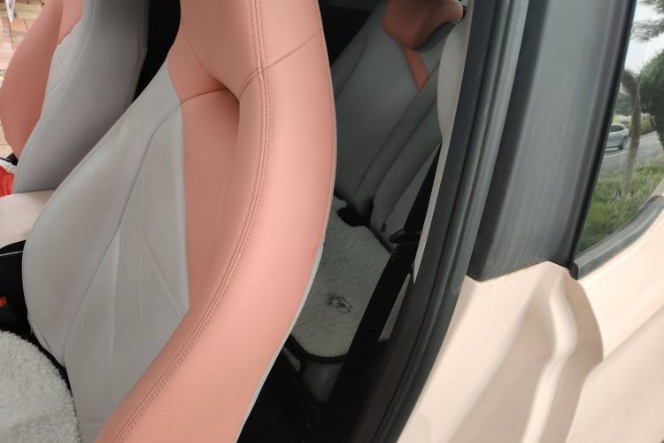 Used Chery New Energy Little Ant 2022 Sweet Pink Edition Half-Sugar Version 3-Cell Lithium 30kW 301km Interior 4