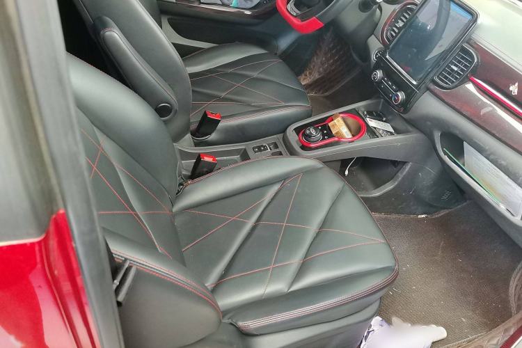 Used Chery New Energy Little Ant 2022 Sweet Pink Edition Half-Sugar Version 3-Cell Lithium 30kW 301km Interior 6
