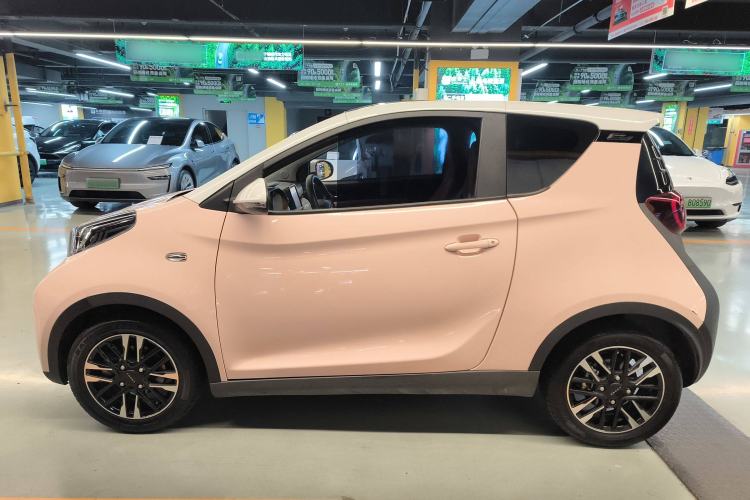 Used Chery New Energy Little Ant 2022 Revised Version Sweet Pink Edition Half-Sugar Version Lithium Iron Phosphate 30.7 kWh 30 kW 301 km Left Side
