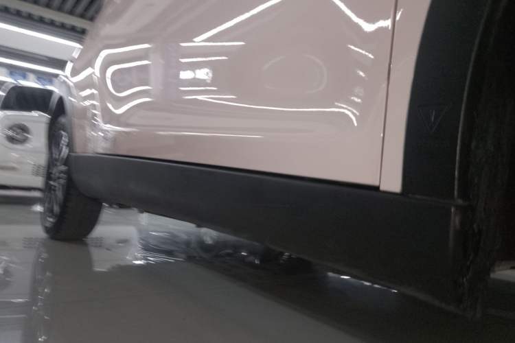 Used Chery New Energy Little Ant 2022 Sweet Pink Edition Half-Sugar Version Lithium Iron Phosphate 29.2 kWh 30 kW 301 km Right Side Sill