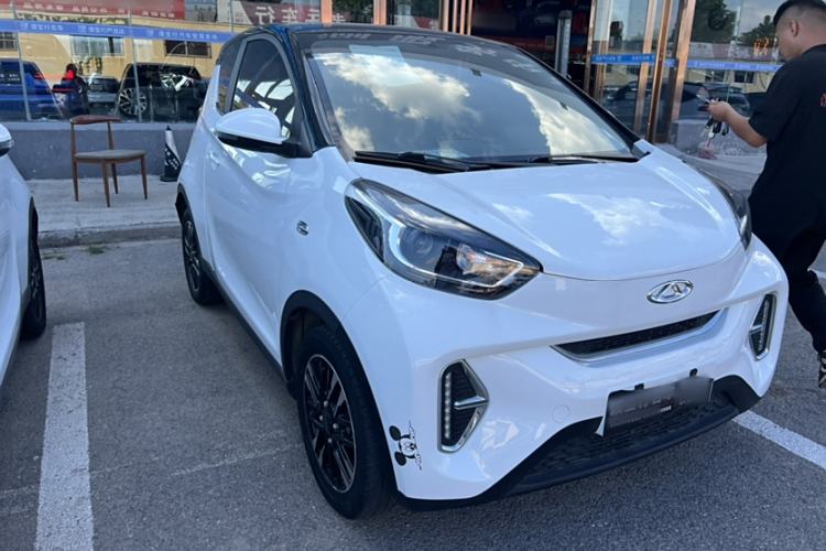 Used Chery New Energy Little Ant 2022 Restyled Version Sweet Pink Edition Half-Sugar Version 28.8 kWh 30 kW 301 km Exterior 2