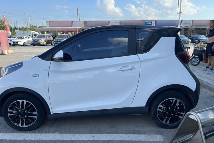 Used Chery New Energy Little Ant 2022 Restyled Version Sweet Pink Edition Half-Sugar Version 28.8 kWh 30 kW 301 km Exterior 3