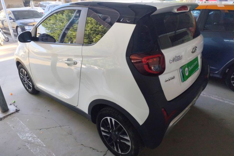 Used Chery New Energy Little Ant 2022 Revised Version Sweet Pink Edition Half-Sugar Version Lithium Iron Phosphate 30.7 kWh 30 kW 301 km Exterior 3