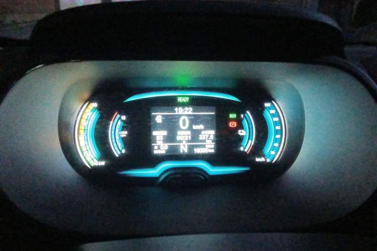 Used Chery New Energy Little Ant 2022 Sweet Pink Edition Low-Sugar Version Lithium Iron Phosphate 30 kW 301 km Instrument Cluster