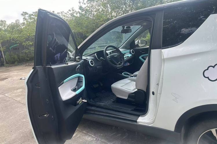Used Chery New Energy Little Ant 2022 Sweet Pink Edition Half-Sugar Version Lithium Iron Phosphate 30 kW 301 km Interior 1