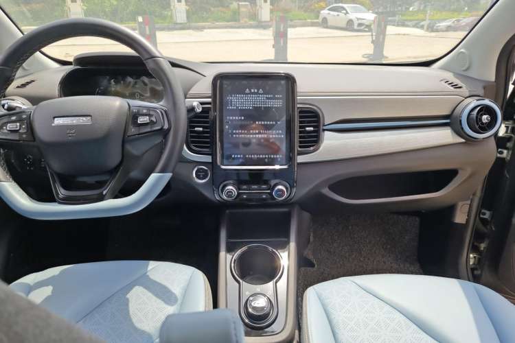 Used Chery New Energy Little Ant 2022 Sweet Pink Edition Full-Sugar Version 3-Cell Lithium 30kW 301km Interior 2